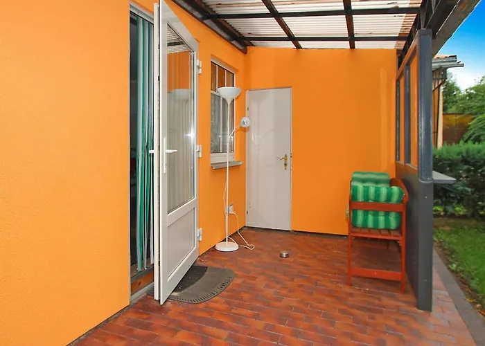 Am Spreeufer, Semesterbostad *